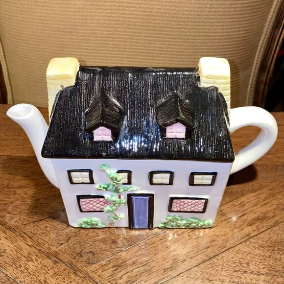 Vintage The Haldon Group 6โ House Teapot China Collectible - Picture 2 of 7